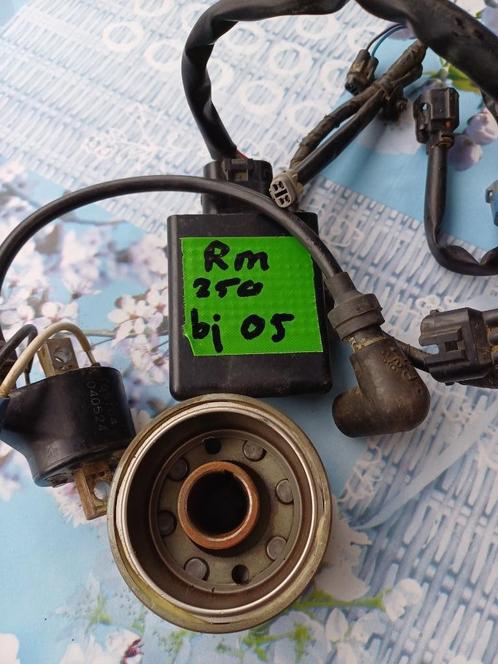 Ontsteking onderdelen suzuki rm 250 crossmotor bj 05, Motoren, Onderdelen | Suzuki, Gebruikt, Ophalen