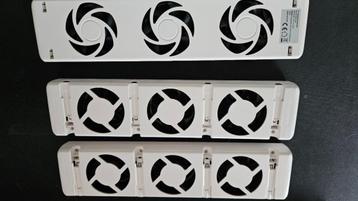 3 gekoppelde radiatorfans met bediening en thermostaat beschikbaar voor biedingen