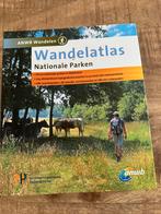 Wandelatlas nationale parken, Gelezen, Europa, Ophalen of Verzenden, Reisgids of -boek