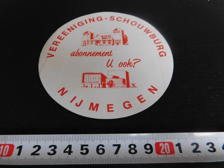 stickers Nijmegen vereeniging schouwburg abonnement U ook ?*, Verzamelen, Stickers, Zo goed als nieuw, Ophalen