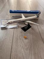 Boeing 757-300 2 stuks. schaal 1:2000, Hobby en Vrije tijd, Modelbouw | Vliegtuigen en Helikopters, Ophalen of Verzenden, Zo goed als nieuw