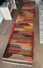 Handgemaakte Loper / tapijt, 200 cm of meer, Zo goed als nieuw, Rood, Rechthoekig