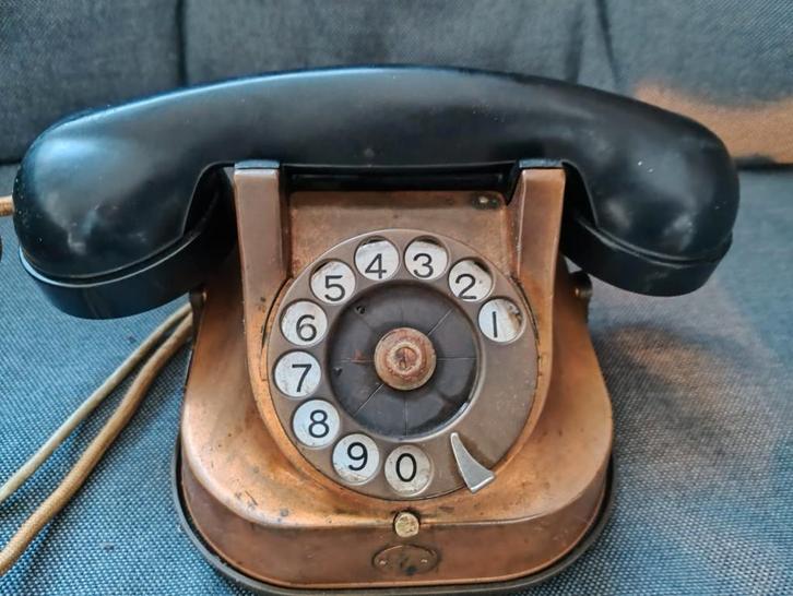 Oude draaischijftelefoon bakeliet – PTT / RTT – jaren 40–50, Verzamelen, Retro, Huis en Inrichting, Ophalen of Verzenden