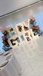 Boy lichtletters - girl lichtletters - gender reveal - decor, Hobby en Vrije tijd, Feestartikelen | Verhuur, Ophalen, Zo goed als nieuw