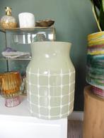 Vaas of bloempot lichtgroen met ruit patroon retro, Huis en Inrichting, Woonaccessoires | Vazen, Minder dan 50 cm, Groen, Gebruikt