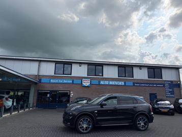 Lynk & Co 01 1.5 Plug-in Hybrid | Pano | Navi | Carplay beschikbaar voor biedingen