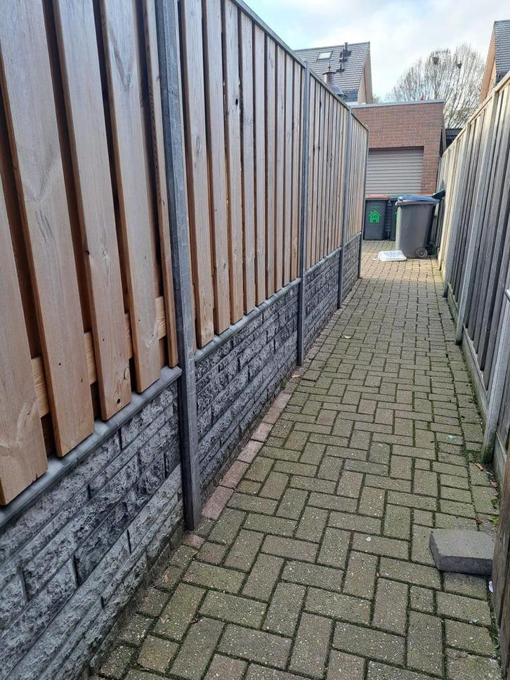 2,5 jaar oude schutting, 8 hele delen en 2 halve., Tuin en Terras, Schuttingen, Zo goed als nieuw, Hout, 1 tot 2 meter, 6 meter of meer