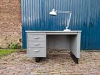 Vintage stalen bureau of "tankerdesk", Ophalen