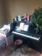 Gratis Piano merk Tchaika, Muziek en Instrumenten, Piano's, Ophalen, Gebruikt