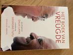 Het Boek van Vreugde - Dalai Lama & Desmond Tutu, Boeken, Ophalen of Verzenden, Zo goed als nieuw, Boeddhisme