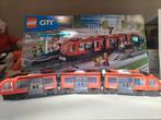 LEGO City 60423 Downtown Tram - Nieuwstaat!, Overige merken, Treinset, Gelijkstroom of Wisselstroom, Ophalen of Verzenden