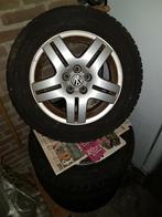 Volkswagen 15 inch velgen met winterbanden, Auto-onderdelen, Banden en Velgen, Gebruikt, Ophalen