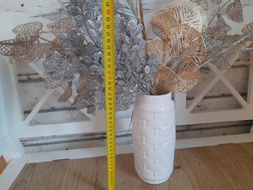 Vaas incl. glitter kunstbloemen kerst/ december  beschikbaar voor biedingen