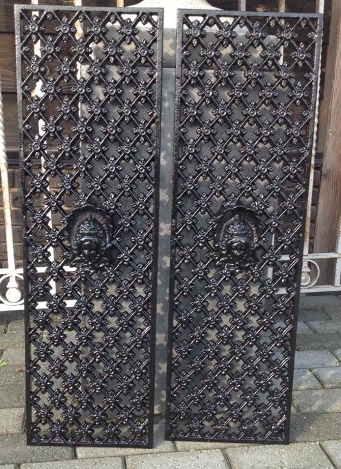 Deurrooster gietijzer Medusa 86/26.8 in twee kleuren., Doe-het-zelf en Verbouw, Deuren en Horren, Nieuw, Overige typen, Metaal