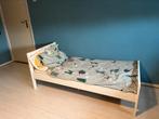 IKEA peuterbed inclusief zijsteun, matras en beddengoed, Kinderen en Baby's, Kinderkamer | Bedden, 140 tot 160 cm, Gebruikt, Matras