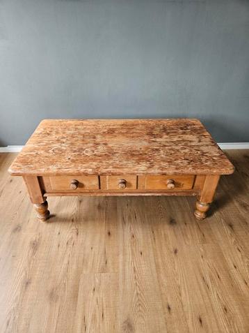 Gebruike salontafel gratis op te halen beschikbaar voor biedingen