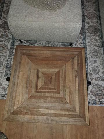 Teakhouten Salontafel Vierkant beschikbaar voor biedingen