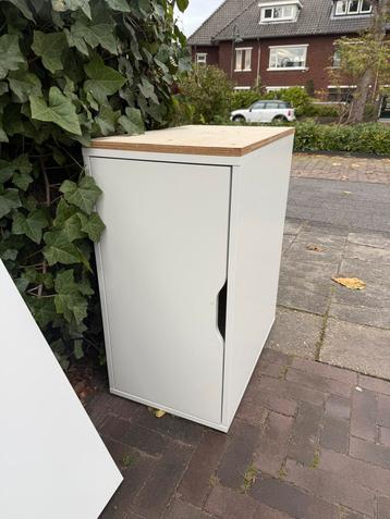 IKEA Alex kast met houten blad - Gratis! beschikbaar voor biedingen