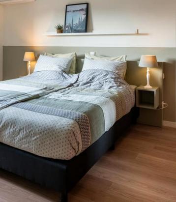 Hoofdbord tweepersoonsbed te koop beschikbaar voor biedingen