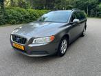 Volvo V70 2.0F 215dkm 145PK Trekhaak Clima Dealer onderhoud, Voorwielaandrijving, 145 pk, Zwart, 4 cilinders