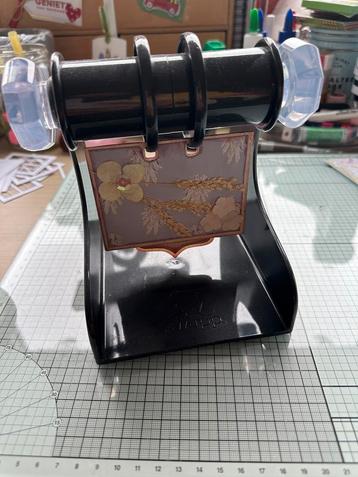 Heidi Swapp Memorydex Spinner beschikbaar voor biedingen