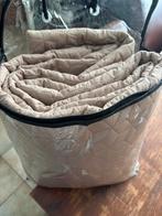 Sprei deken of dun dekbed, Huis en Inrichting, Slaapkamer | Beddengoed, Beige, Tweepersoons, Ophalen of Verzenden, Deken of Dekbed