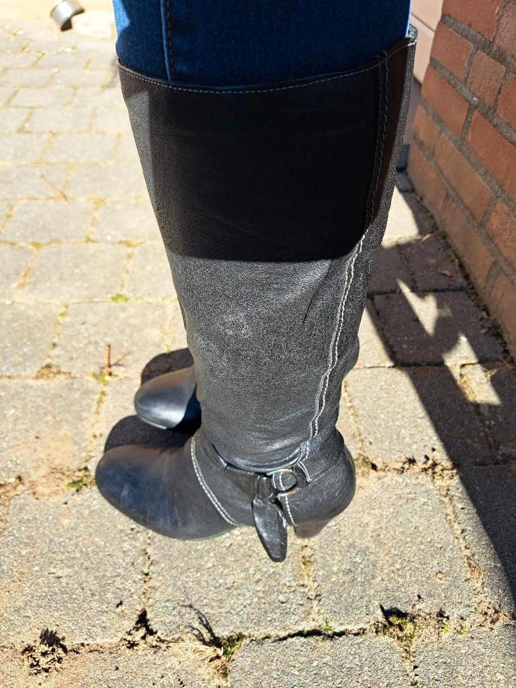Salt 'n pepper laarzen leer hoog model maat 39, Kleding | Dames, Schoenen, Zo goed als nieuw, Hoge laarzen, Zwart, Ophalen of Verzenden