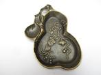 Antiek Chinees bord van bewerkt bronzen uit Xuan “宣” jaar., Antiek en Kunst, Ophalen of Verzenden, Brons