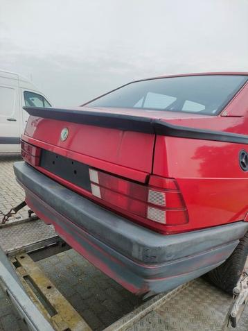 Alfa 75 onderdelen 4 en 6 cilinder  beschikbaar voor biedingen