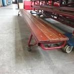 18 stevige vintage gymbanken – rood & blauw onderstel, Ophalen of Verzenden, Gebruikt, Materiaal