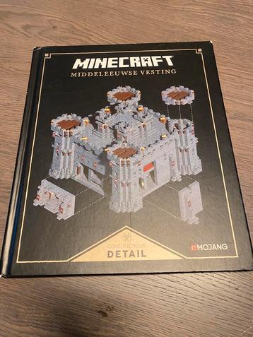 Minecraft Middeleeuwse Vesting - Constructies in Detail beschikbaar voor biedingen
