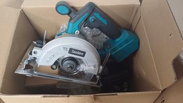 SanderZ handgereedschap accu 2x lader body 21v 18v beschikbaar voor biedingen
