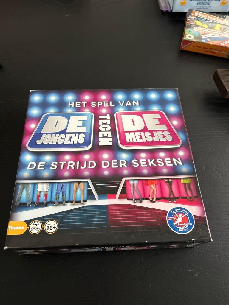 Het Spel van de Jongens tegen de Meisjes, Hobby en Vrije tijd, Gezelschapsspellen | Bordspellen, Vijf spelers of meer, Ophalen of Verzenden