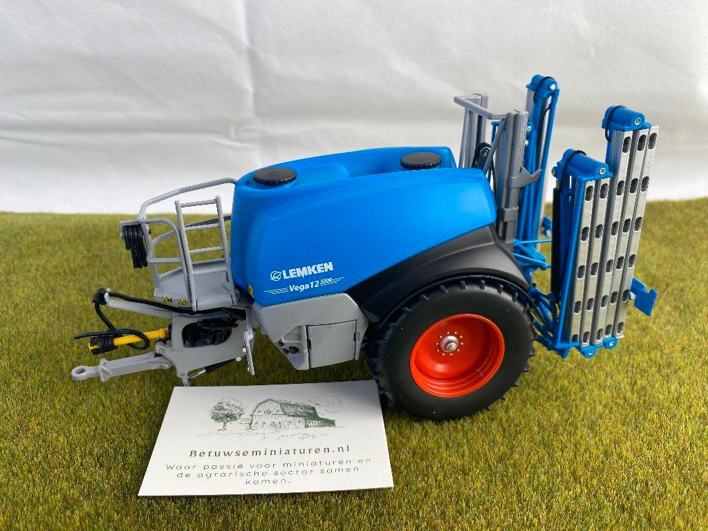 ≥ Lemken Vega 12 veldspuit Wiking 1:32 — Modelauto's | 1:32