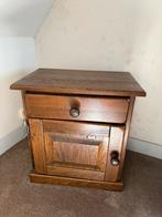 2 Houten Nachtkastjes, Gebruikt, Minder dan 45 cm, Ophalen of Verzenden, Minder dan 55 cm