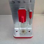 Smeg koffie automaat in prachtig rood, 10 kopjes of meer, Ophalen, Koffiemachine