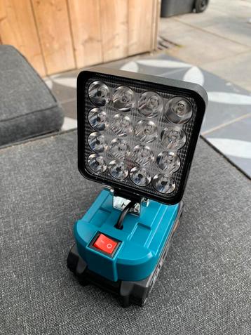 Nieuwe led accu lamp geschikt voor de makita accu’s beschikbaar voor biedingen