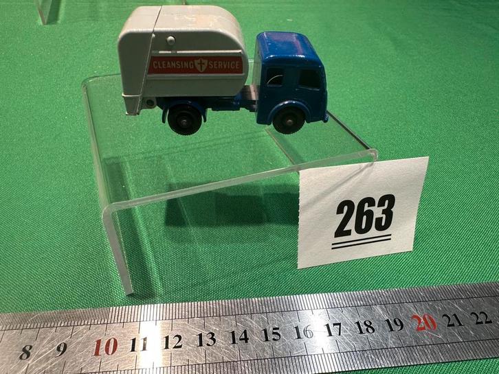 263 Lesney Tippax Refuse Collector no 15 Cleansing service, Hobby en Vrije tijd, Modelauto's | 1:87, Gebruikt, Auto, Lesney, Ophalen of Verzenden