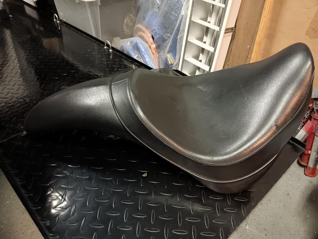 Custom zadel "profiler" Yamaha XVS1100 Dragstar classic, Motoren, Ophalen of Verzenden, Gebruikt