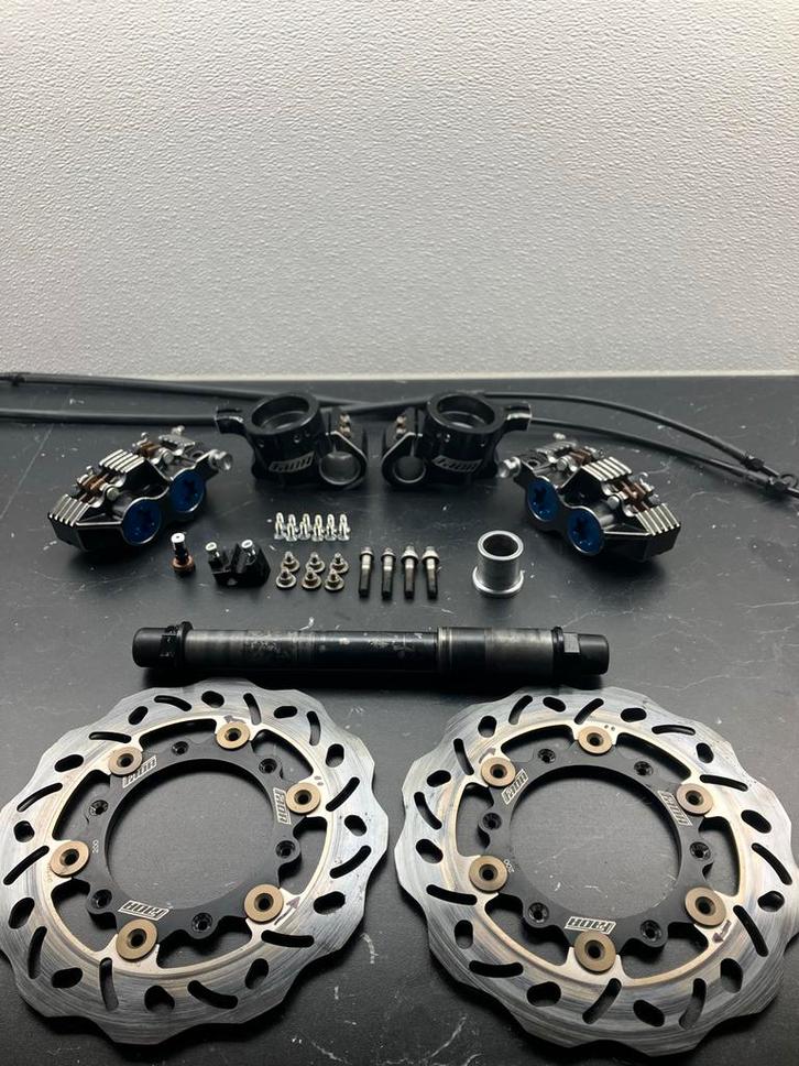 Compleet Dubbel Remsysteem Supermoto, Motoren, Onderdelen | Overige, Gebruikt, Ophalen of Verzenden
