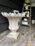 bloempot beton 60 x 69 B x H, Tuin en Terras, Tuinvazen, Ophalen, Gebruikt