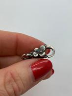 K445 Trollbeads zilveren slotje kleine bloem, Sieraden, Tassen en Uiterlijk, Bedels, 1 bedel, Ophalen of Verzenden, Trollbeads