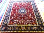 Perzisch handgeknoopt tapijt 305x245cm(Isfahan) Dierenmotief, Ophalen, 200 cm of meer, Zo goed als nieuw, 200 cm of meer