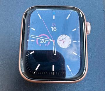 Apple watch series 6 44mm rose gold beschikbaar voor biedingen
