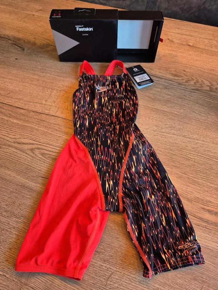 nieuwe Speedo fastskin kneeskin wedstrijd badpak maat 116, Kinderen en Baby's, Kinderkleding | Kinder-zwemkleding, Nieuw, Badpak