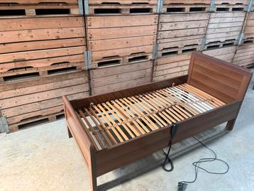 Elektrisch Verstelbaar Bed – 90x200 cm beschikbaar voor biedingen
