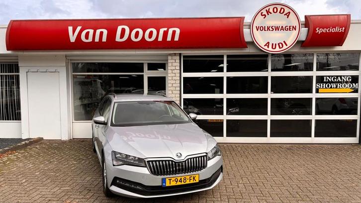 SKODA Superb Combi 1.5 TSI 150pk DSG-7 Business Edition Plus, Auto's, Skoda, Bedrijf, Te koop, Superb, ABS, Achteruitrijcamera