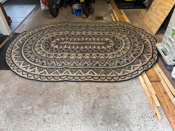 Ovaal Tapijt 200x290cm beschikbaar voor biedingen