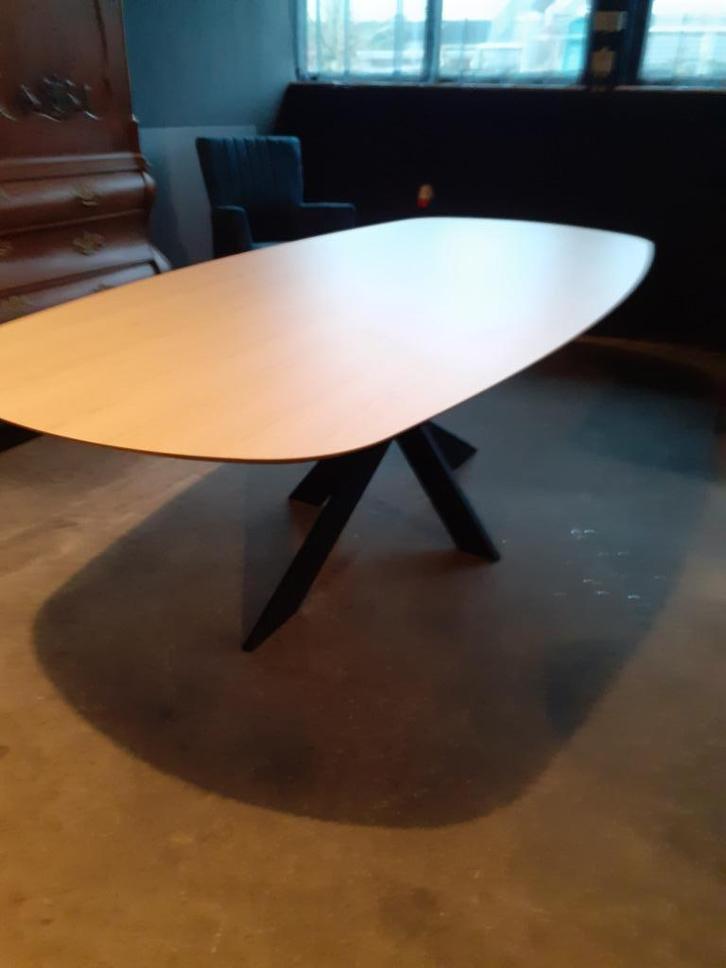 Eetafel deens ovaal eiken hpl hard kunstof.NIEUW., Huis en Inrichting, Tafels | Eettafels, Nieuw, 200 cm of meer, Vijf personen of meer