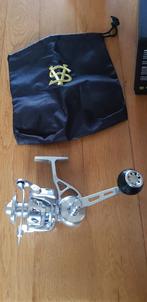 Splinternieuwe  van staal zilver molen VR50, Watersport en Boten, Hengelsport | Roofvissen, Ophalen of Verzenden, Nieuw, Molen